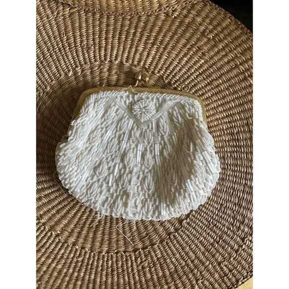 Handmade in Hong Kong white beaded clutch - Picture 1 of 12